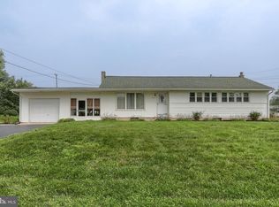 147 E Chestnut St, Jonestown, PA 17038