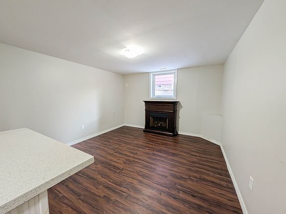 4th image of 89 Clarendon Ave #1211785