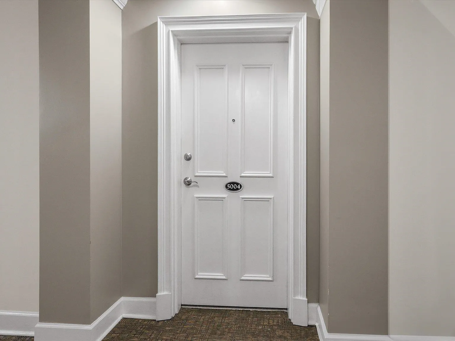 1 bed, 1.5 bath, 896 sqft, $3,000 — Photo 3