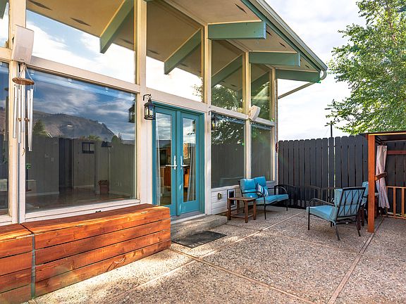 5th image of 10 S Cove Ave APT 3A