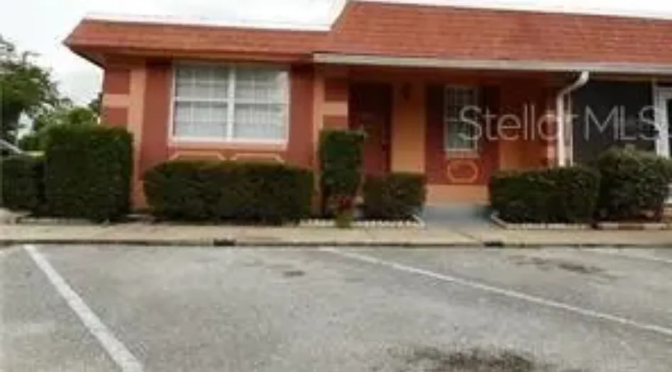 2929 W Oak Ridge Rd