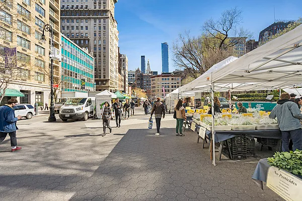 Rented by Douglas Elliman | media 39