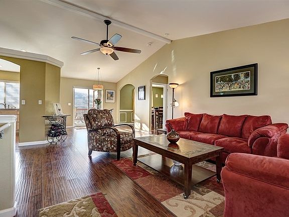 2nd image of 1021 N Tanglewood