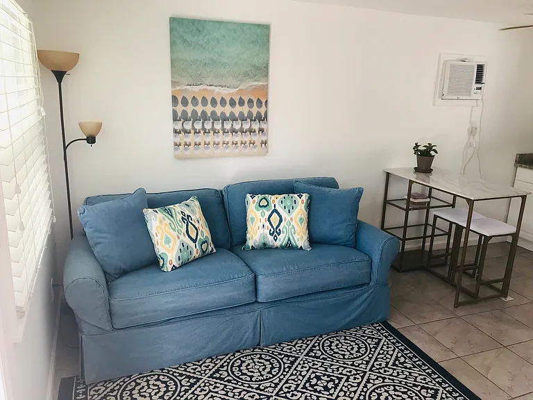 940 Locust St NE #2 — Photo 3