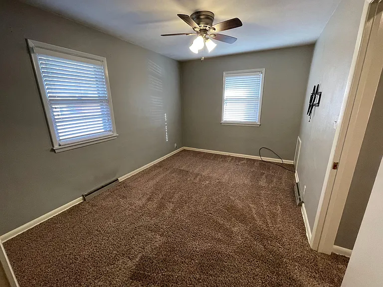 2803 Henry Ct NW — Photo 15