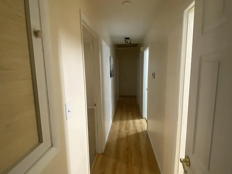 438 Alabama Ave — Photo 6