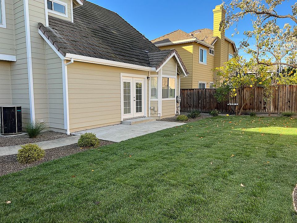 2nd image of 3640 Annis Cir
