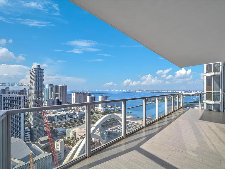 1100 Biscayne Blvd #4308 — Photo 23