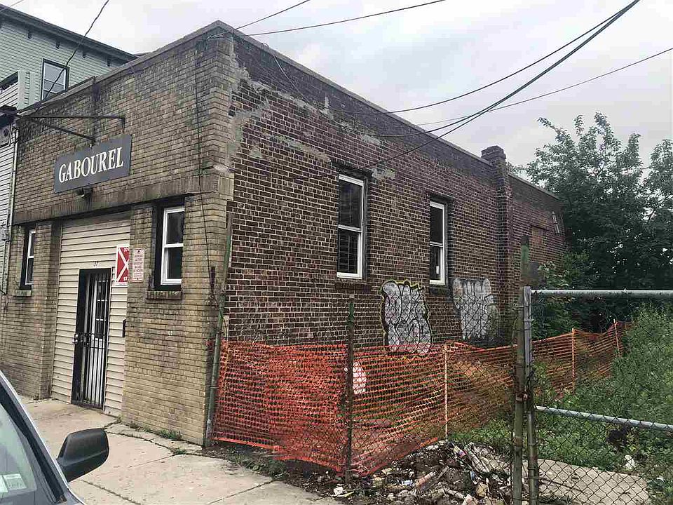 2nd image of 57 Virginia Ave