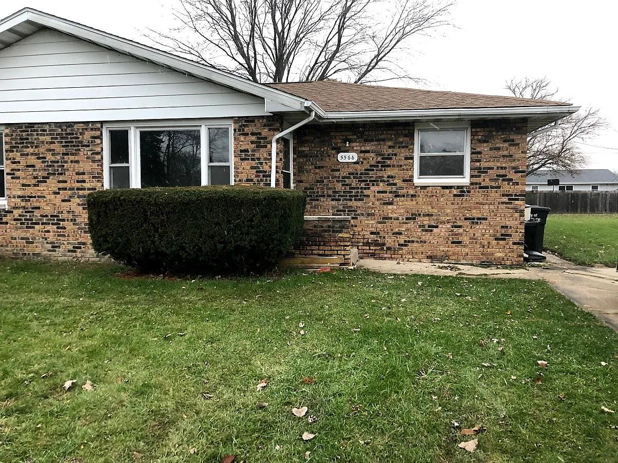 2 bed, 868 sqft, $1,550 — Photo 2