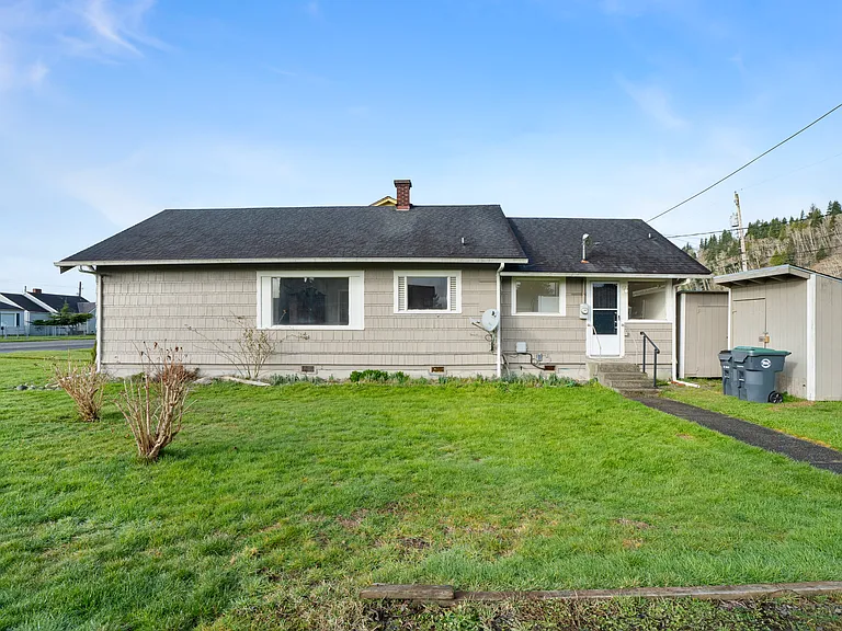 3033 Sumner Ave — Photo 23