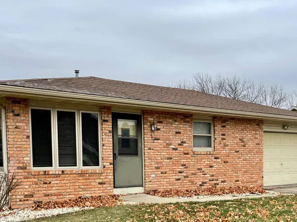 400 Kings Lynn Rd, Stoughton, WI 53589