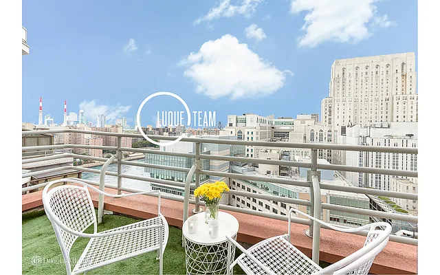 Rented by Douglas Elliman | media 8