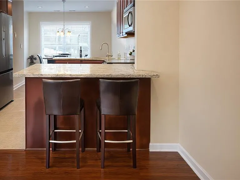 819 Strasburg Dr — Photo 12