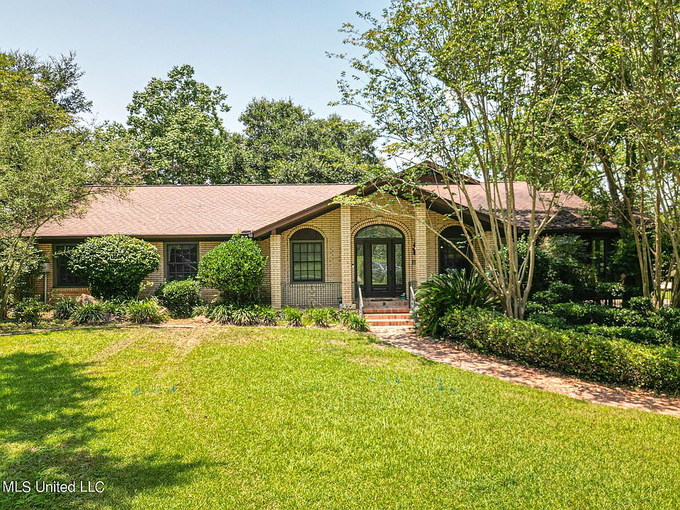 1st image of 14108 Puerto Dr