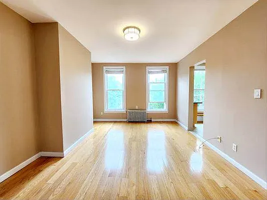 Rented by Linda N Eskander, LREB | media 20