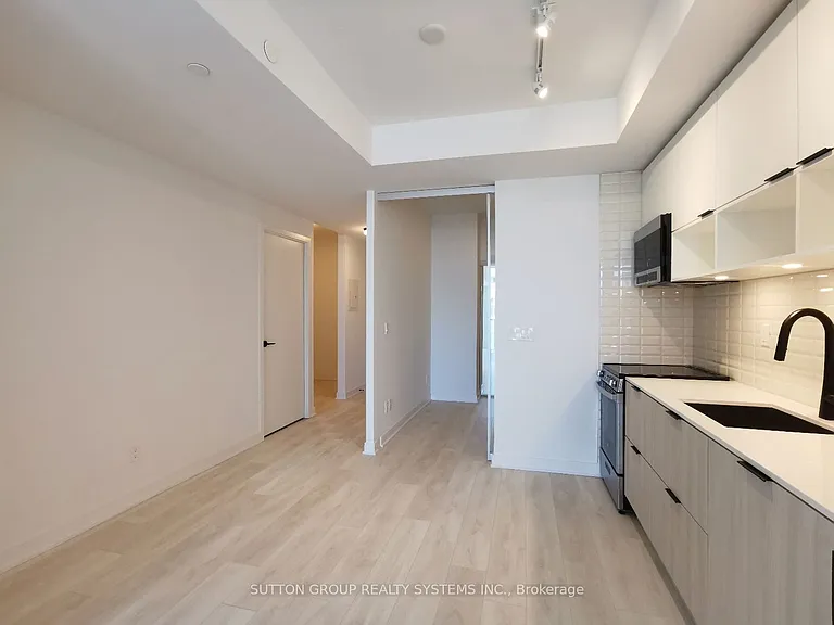 35 Rolling Mills Rd #N324 — Photo 3
