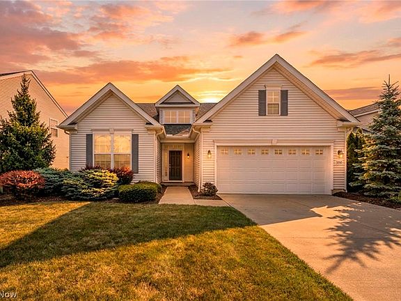 2nd image of 33243 Waterview Ct