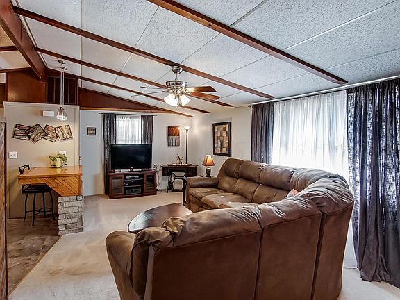 5th image of 336 Lambert Ave