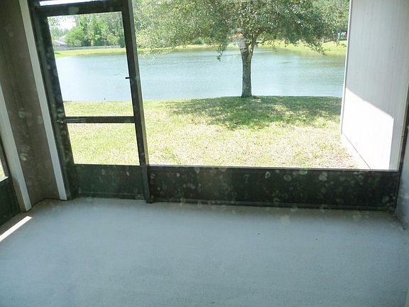 5th image of 2413 Willowbend Dr
