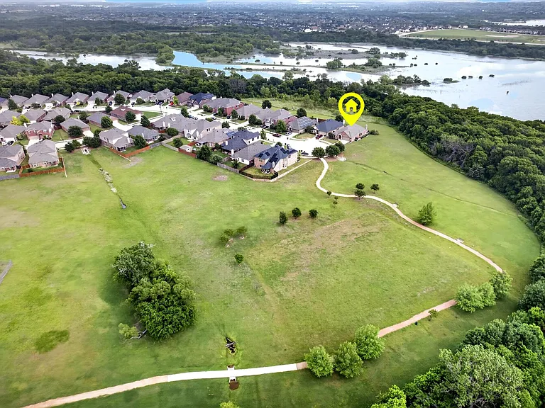 2129 Megan Creek Dr — Photo 39