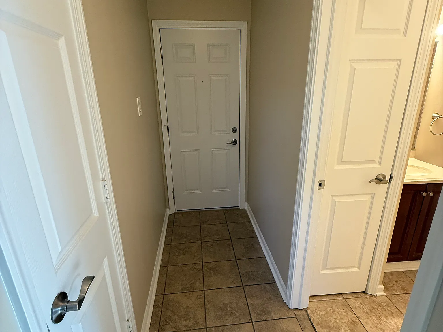 10608 Central Ave — Photo 3
