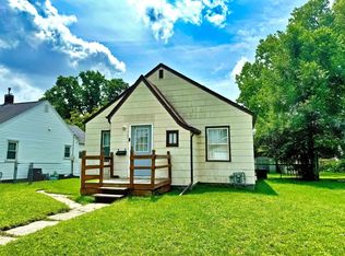 312 Monroe St, Waterloo, IA 50703