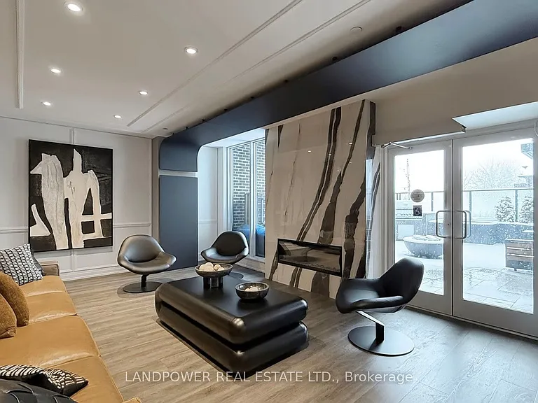 556 Marlee Ave #430 — Photo 4