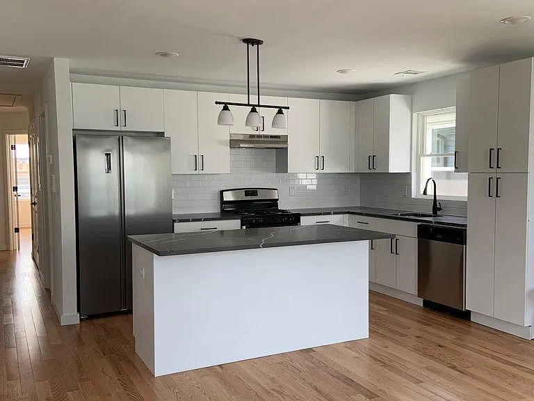 730 Seaport Dr — Photo 9