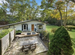 27 Ocean Avenue, Hampton Bays, NY 11946
