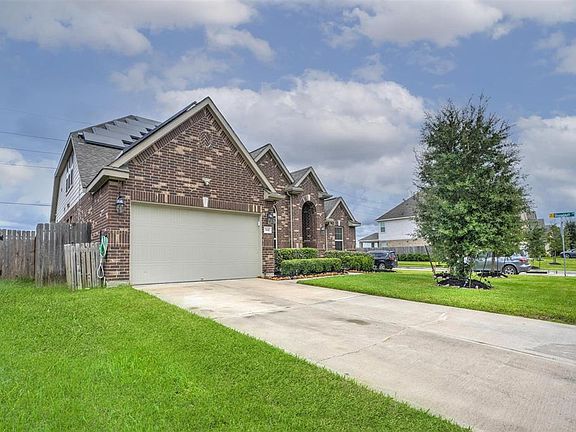 Another view of front elevation