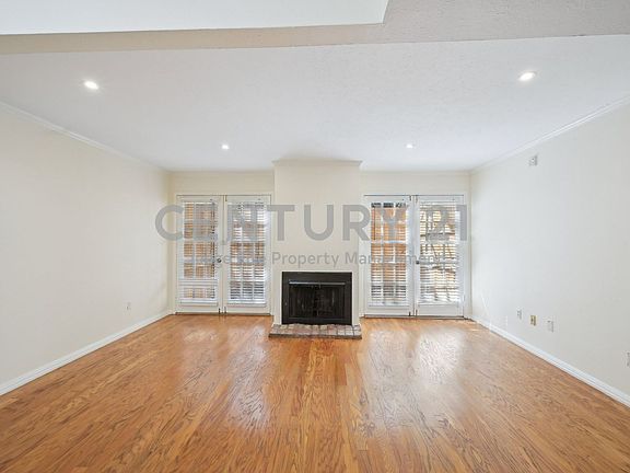 2nd image of 3627 Dickason Ave Unit 9I