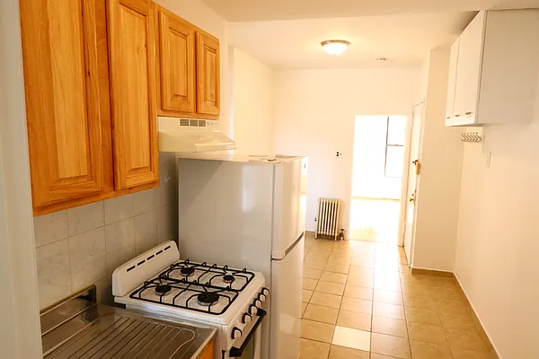 Rented by Corcoran | media 14