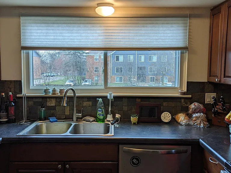2735 Foster Ave — Photo 10