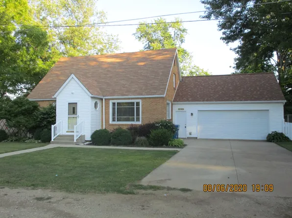 124 1/2 S Clark St, Albion, MI 49224