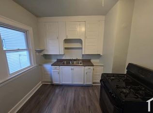 4076 E 106th St #UP, Cleveland, OH 44105