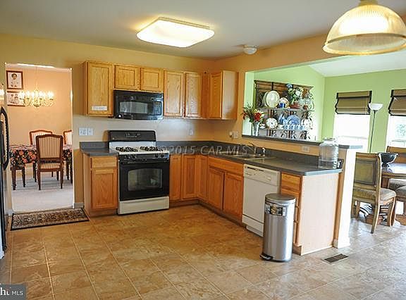 5th image of 748 Wye Oak Dr