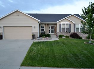 2609 Pendleton Dr, Cedar Falls, IA 50613