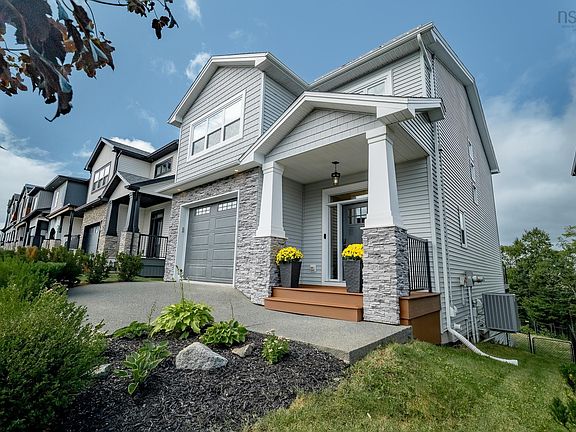 2nd image of 43 Brunello Blvd