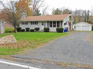1540 Fireline Rd, Palmerton, PA 18071