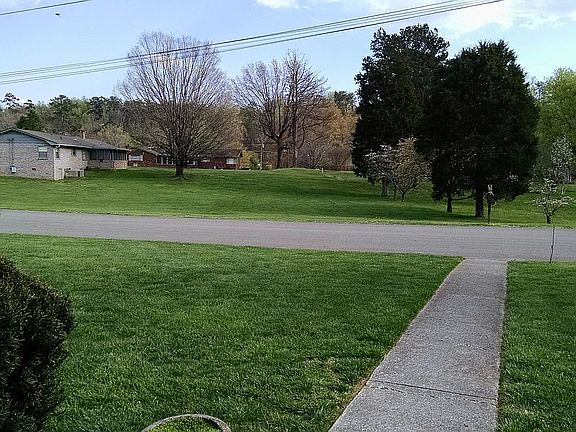 5th image of 7628 Sagefield Dr