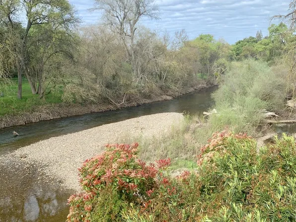 12024 Rodden Rd, Oakdale, CA 95361