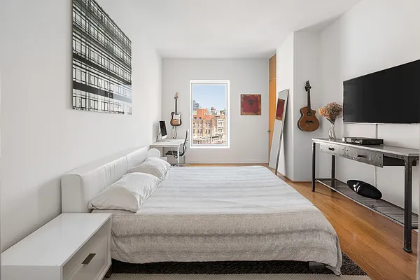 Sold by Compass | media 5