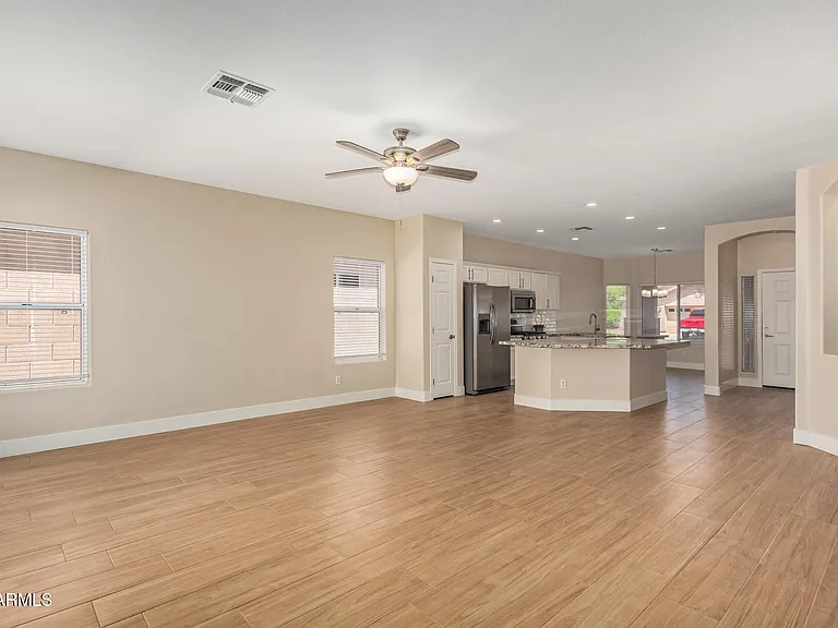 3556 N 143rd Ln — Photo 13
