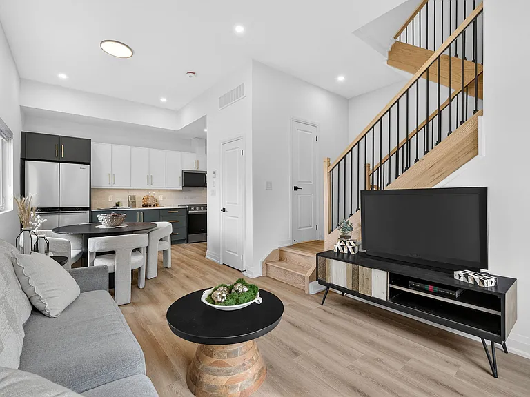 42 Chatfield Dr #C — Photo 8
