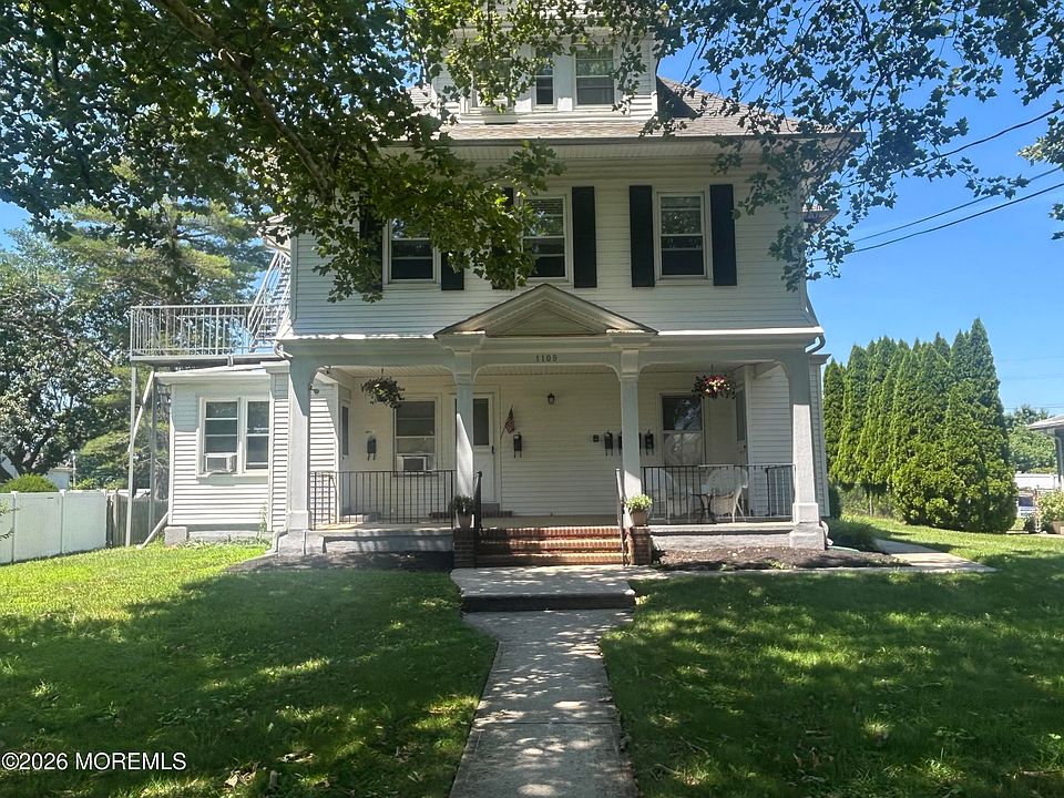 1st image of 1109 Lincoln Ct #4