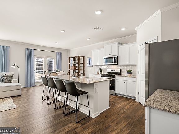 7th image of this home