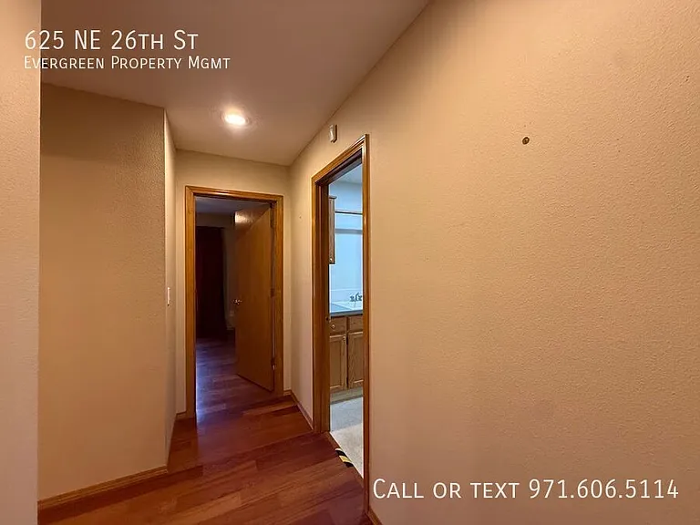 625 NE 26th St — Photo 22