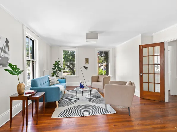 610 Franklin St #2, Cambridge, MA 02139