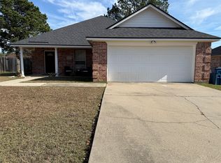 10159 English Oaks Dr, Keithville, LA 71047